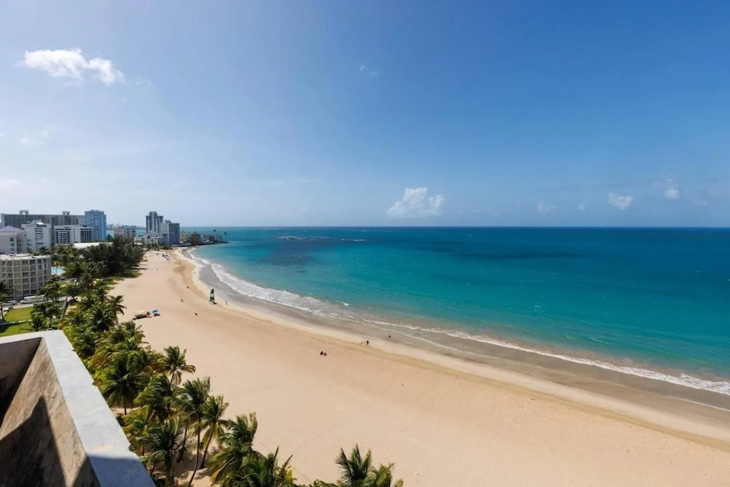 Foxwoods Casino & Beachfront Bliss- Isla Verde Escape San Juan Apartment